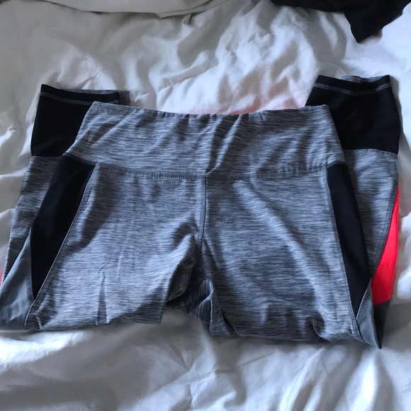 Rebok cropped workout leggings - Picture 2 of 4